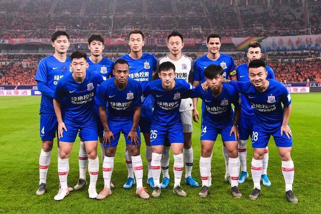 赛场上表现 赛场上表现