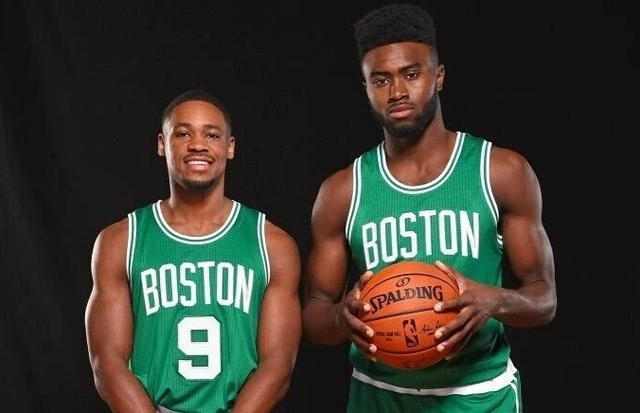 我方后腰或 我方后腰或